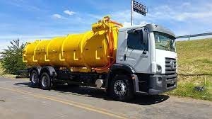 Qual a Diferença Entre uma Desentupidora de Fossa e Uma Auto Fossa?